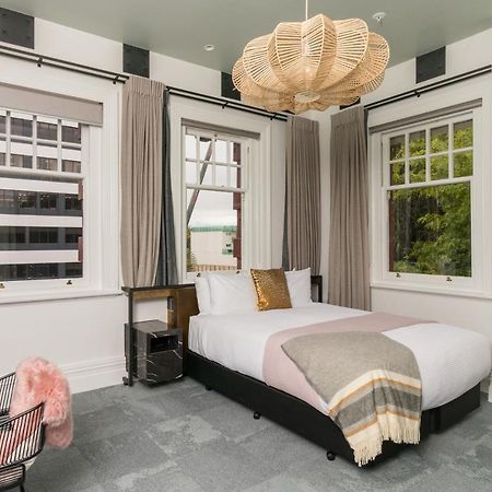 Clarence Boutique Hotel Тауранга Екстериор снимка