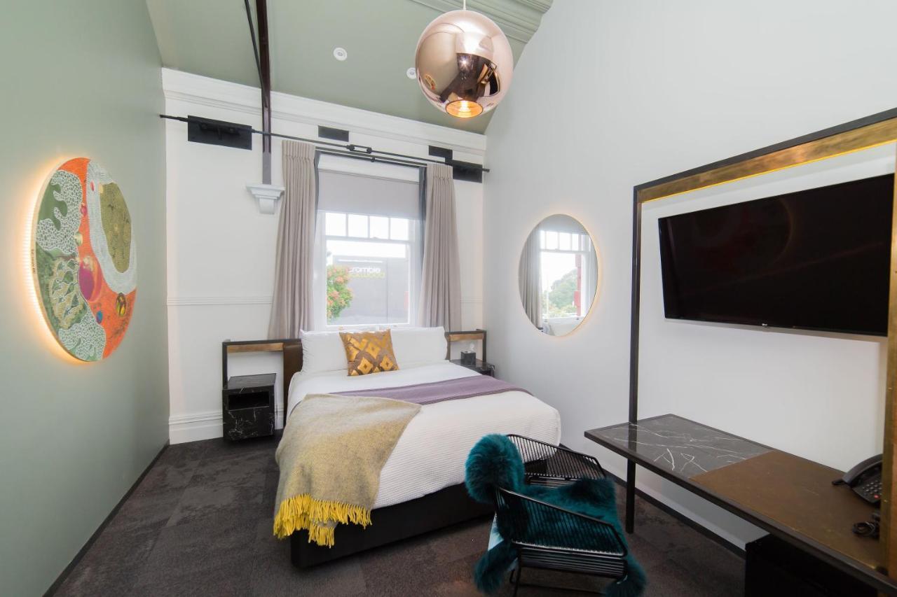 Clarence Boutique Hotel Тауранга Екстериор снимка