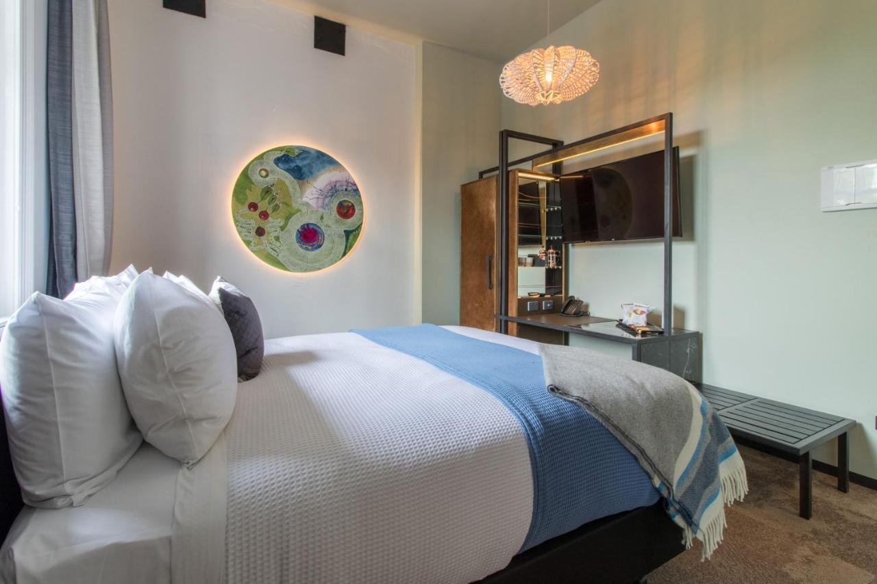 Clarence Boutique Hotel Тауранга Екстериор снимка